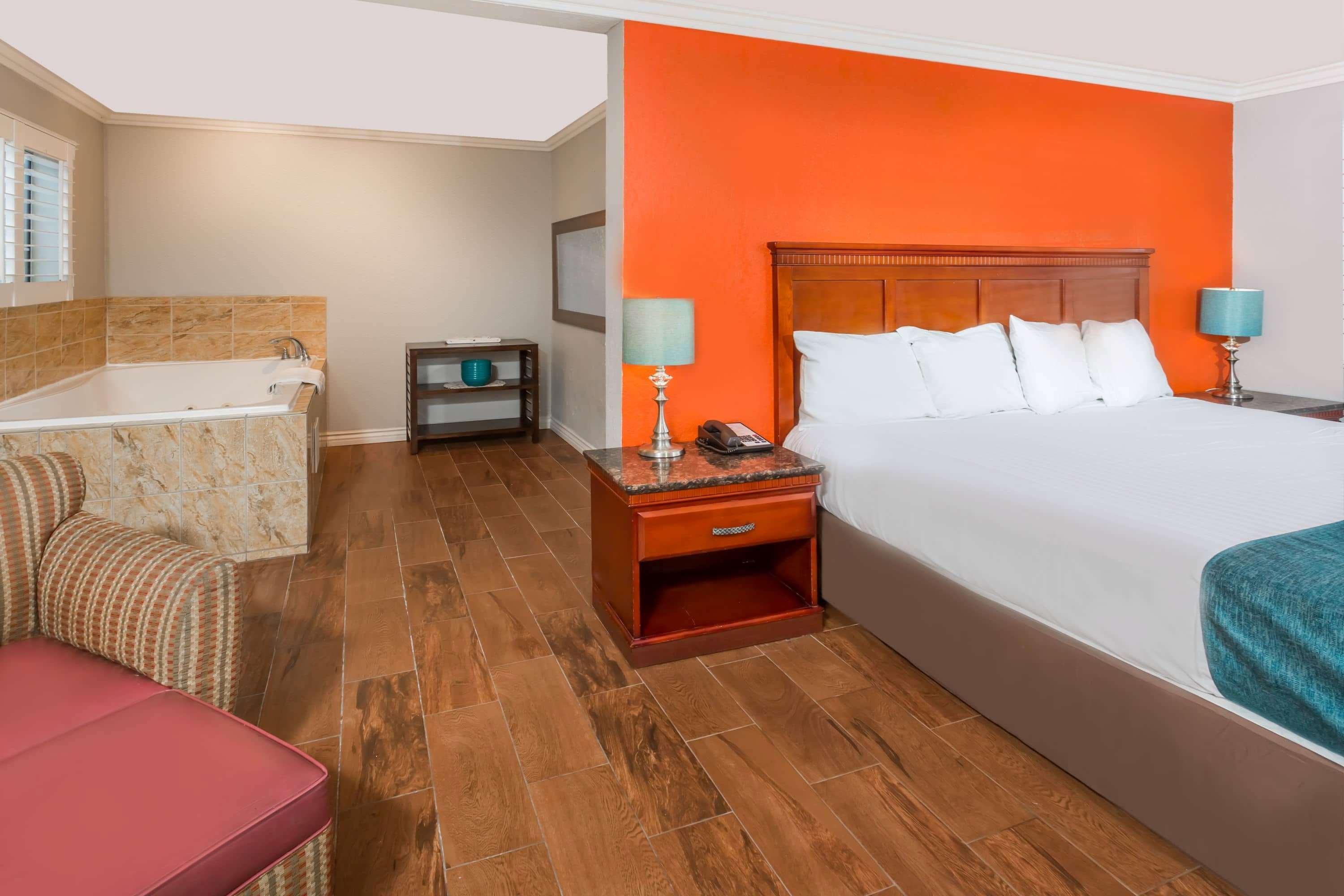 Casa Blanca Hotel & Suites Orange Sr-55 Freeway, Near Honda Center, Chapman University, Disneyland Exterior photo