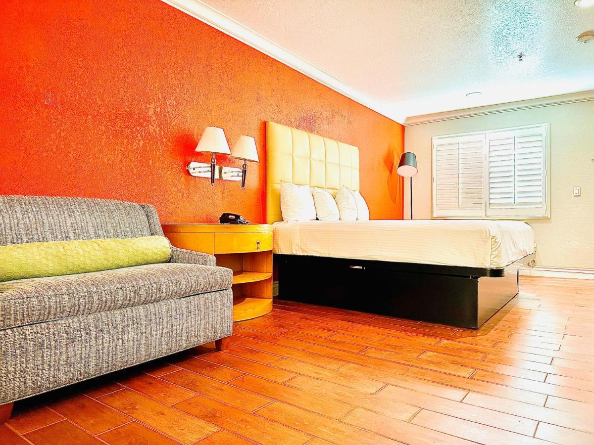 Casa Blanca Hotel & Suites Orange Sr-55 Freeway, Near Honda Center, Chapman University, Disneyland Exterior photo