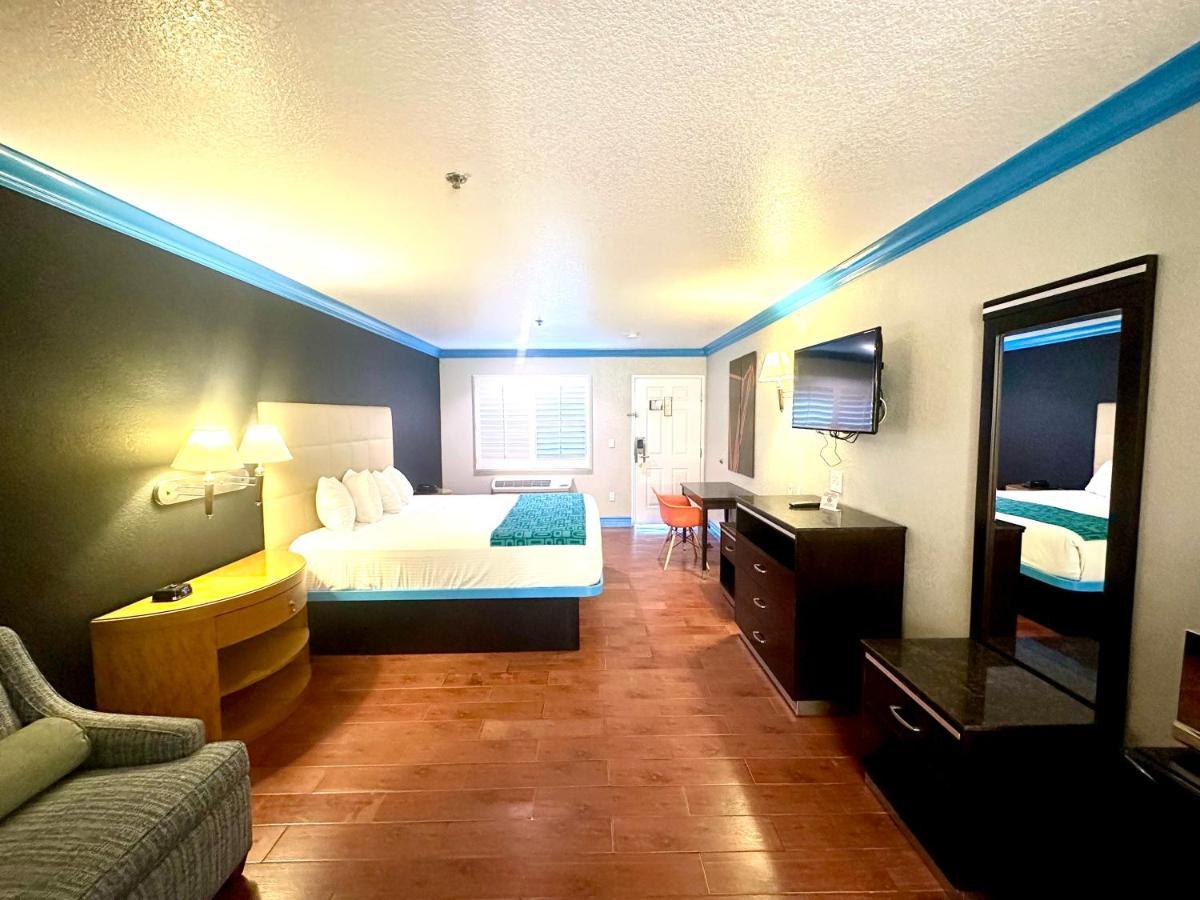 Casa Blanca Hotel & Suites Orange Sr-55 Freeway, Near Honda Center, Chapman University, Disneyland Exterior photo