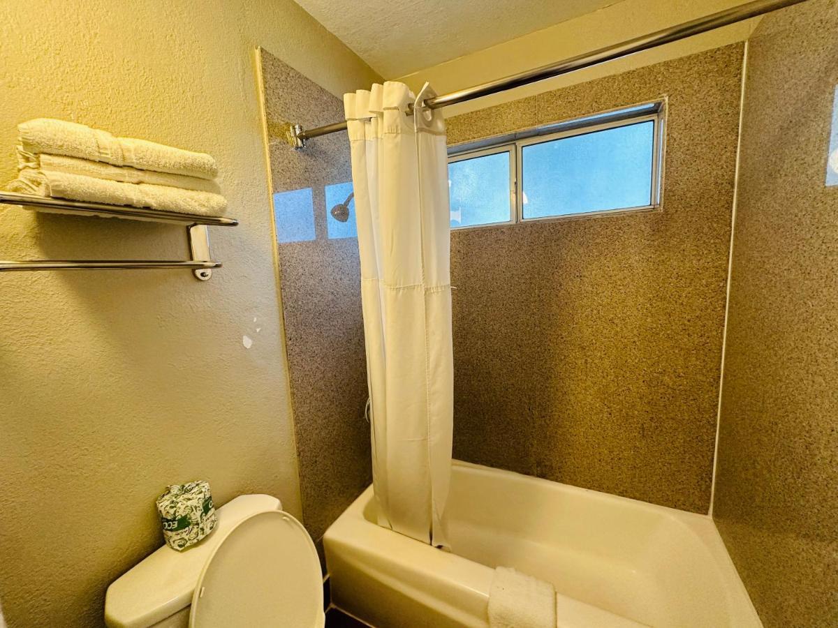 Casa Blanca Hotel & Suites Orange Sr-55 Freeway, Near Honda Center, Chapman University, Disneyland Exterior photo