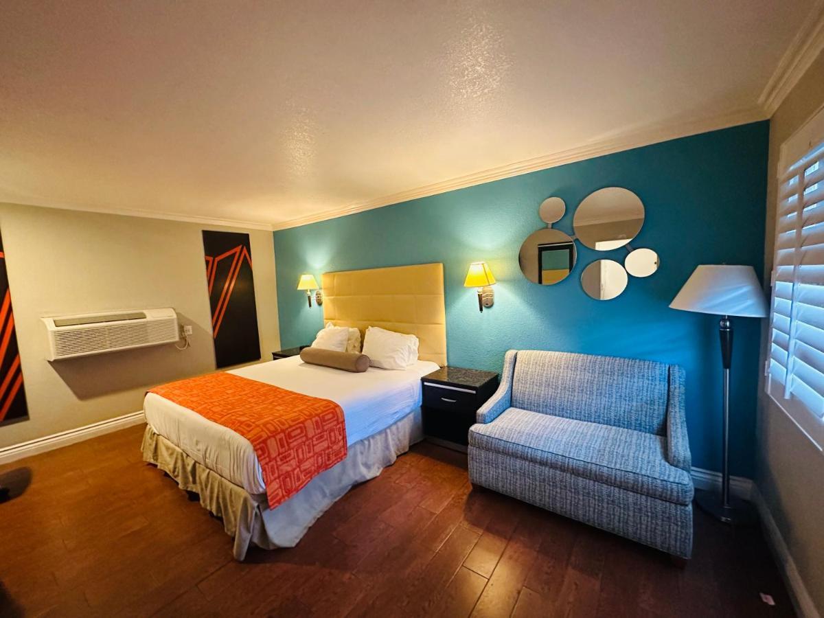 Casa Blanca Hotel & Suites Orange Sr-55 Freeway, Near Honda Center, Chapman University, Disneyland Exterior photo