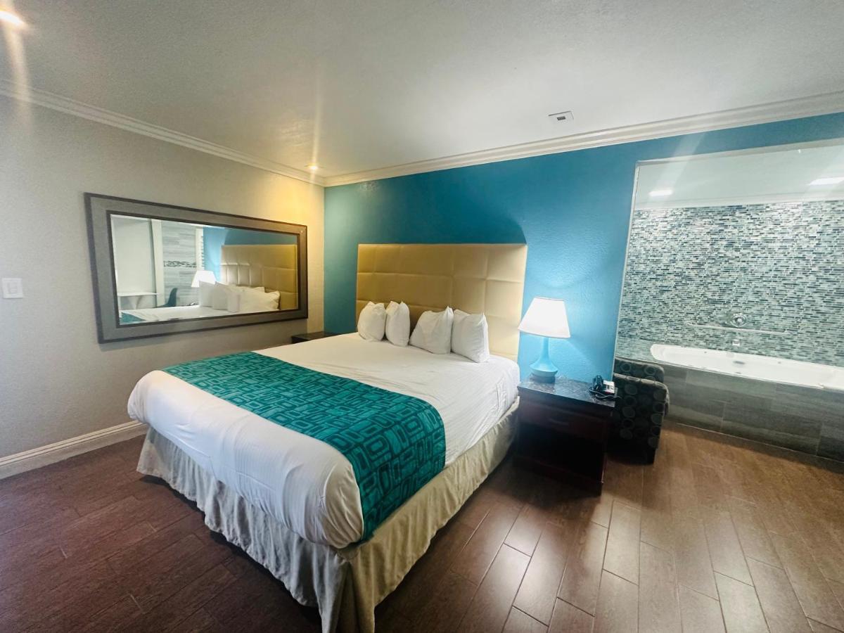 Casa Blanca Hotel & Suites Orange Sr-55 Freeway, Near Honda Center, Chapman University, Disneyland Exterior photo