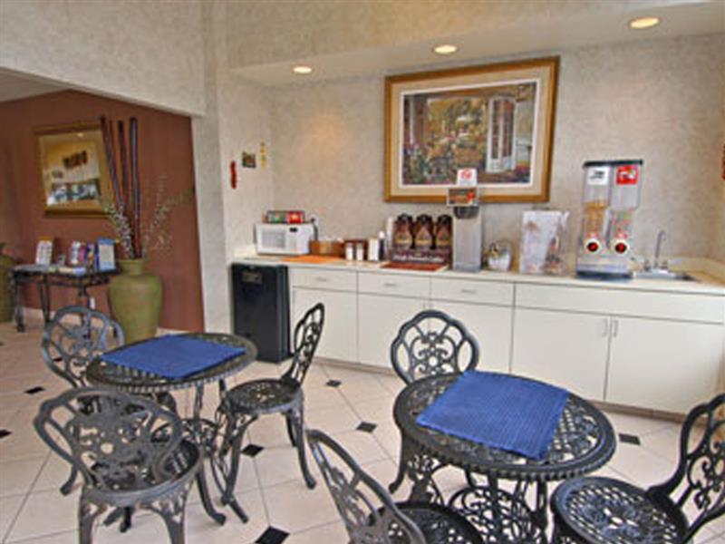 Casa Blanca Hotel & Suites Orange Sr-55 Freeway, Near Honda Center, Chapman University, Disneyland Restaurant photo